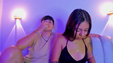 Snapshot of violet_casper_ chatting on November 19, 5:51 am Violet and Casper online show from November 19, 5:51 am