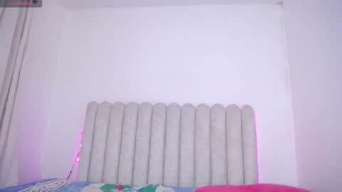 violet_giraldo online show from February 17, 6:36 pm