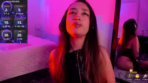 Snapshot of violet_jonesss chatting on October 24, 2:57 pm Violet Jones online show from October 24, 2:57 pm