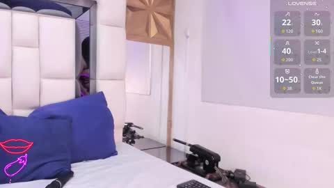 violet_milleer online show from February 18, 7:21 pm