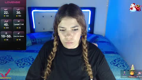 Snapshot of violet_stone22 chatting on December 19, 6:12 pm Violeta online show from December 19, 6:12 pm