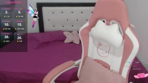 Snapshot of violet_stone22 chatting on October 30, 5:31 am Violeta online show from October 30, 5:31 am