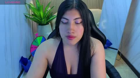 Violet online show from June 8, 7:58 pm