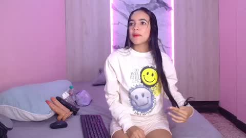 Violeta online show from May 29, 12:03 pm