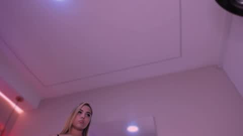 Violeta  online show from December 5, 11:19 am