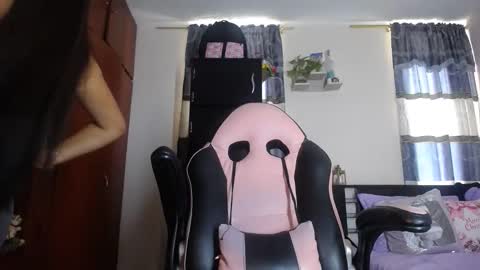 violeta.. online show from November 30, 4:22 pm