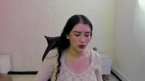     online show from April 29, 9:21 pm