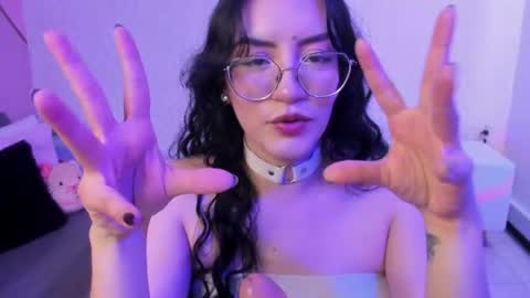 Snapshot of violeta_diazz chatting on July 8, 9:41 pm online show from July 8, 9:41 pm