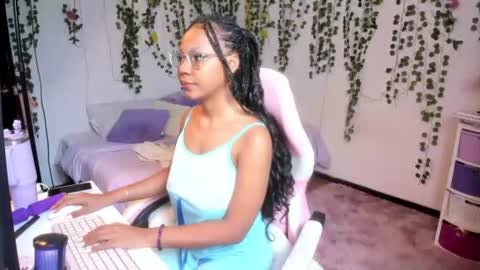 Violeta online show from June 18, 6:45 pm