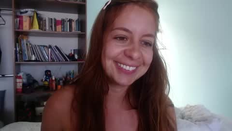 Snapshot of violeta_peter69 chatting on June 2, 7:27 pm Violeta Peter online show from June 2, 7:27 pm