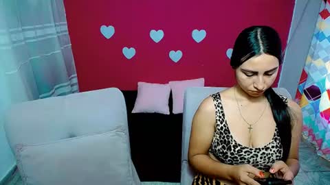 violeta_rouses online show from June 19, 4:00 pm