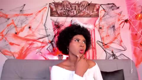 violeta_ruiz_ online show from October 21, 10:10 pm