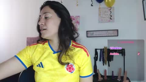 Snapshot of violeta_scott_ chatting on July 3, 2:12 pm violeta_scott_ online show from July 3, 2:12 pm