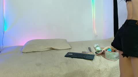 Snapshot of violeta_sofia_16 chatting on June 6, 2:16 am violeta sofia 16 online show from June 6, 2:16 am