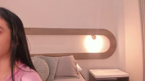 Violeta Sum online show from June 18, 12:31 pm