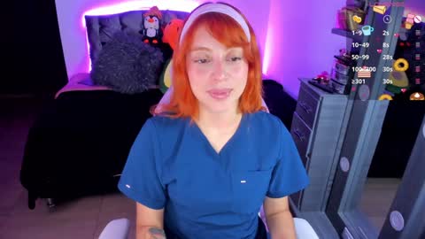 Snapshot of violetaarey chatting on December 28, 11:37 pm Violeta Help me reach 150 thumbs up online show from December 28, 11:37 pm