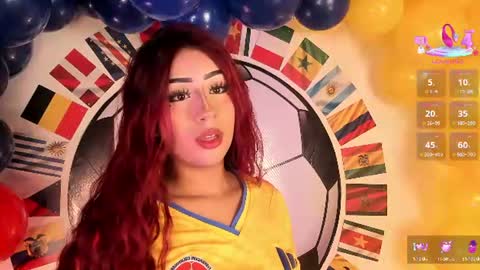 Snapshot of violetcarson_ chatting on June 17, 1:12 pm Violet online show from June 17, 1:12 pm