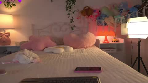 violeth___ online show from May 5, 10:12 am