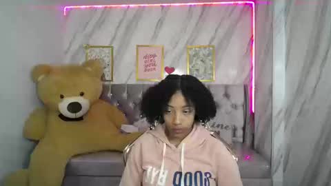 violeth_b online show from September 19, 12:50 pm