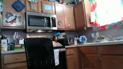 Snapshot of violethooper chatting on February 11, 3:29 pm Violet Hooper online show from February 11, 3:29 pm