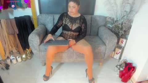 VIOLETA MONTANA online show from May 1, 9:14 am