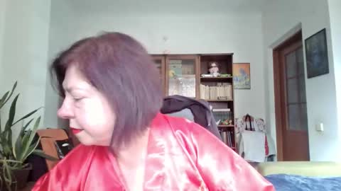 Snapshot of violetpulse chatting on November 25, 8:25 am violetpulse online show from November 25, 8:25 am