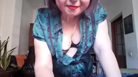 violetpulse online show from January 17, 11:15 am