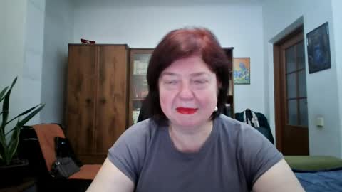 Snapshot of violetpulse chatting on May 6, 5:40 pm violetpulse online show from May 6, 5:40 pm