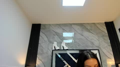 Violet Rose online show from April 28, 7:52 pm