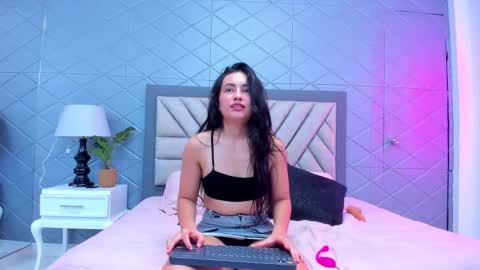 Violet Rousse online show from February 10, 6:56 pm