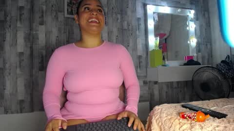 violetroussee online show from March 28, 6:51 pm