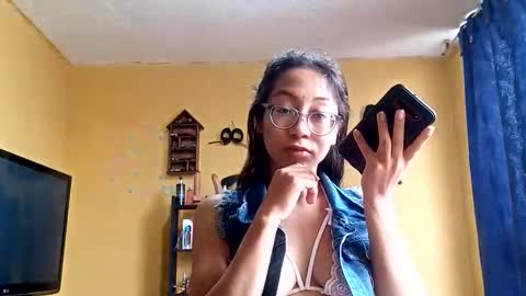 Snapshot of violetsexhot999 chatting on October 25, 12:23 pm Violet777 online show from October 25, 12:23 pm