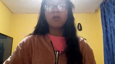 Snapshot of violetsexhot999 chatting on October 26, 11:31 pm Violet777 online show from October 26, 11:31 pm