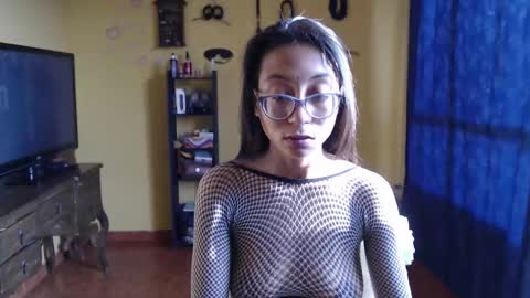 Snapshot of violetsexhot999 chatting on November 11, 9:26 pm Violet777 online show from November 11, 9:26 pm