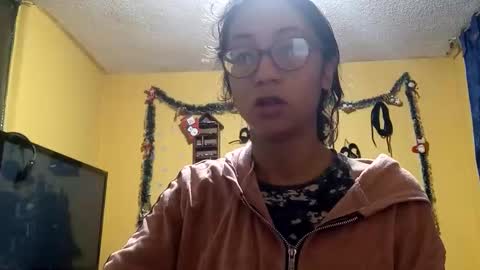 Snapshot of violetsexhot999 chatting on November 15, 11:32 pm Violet777 online show from November 15, 11:32 pm