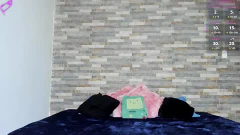 Snapshot of violett__golden chatting on October 15, 10:15 am ViolettGolden online show from October 15, 10:15 am