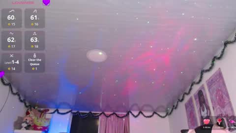violett_brown9 online show from May 2, 4:06 am