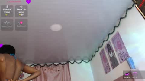Snapshot of violett_brown9 chatting on June 22, 6:54 am violett_brown9 online show from June 22, 6:54 am