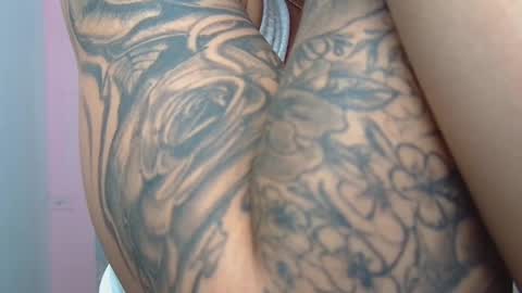 Snapshot of violett_froz chatting on December 15, 7:51 pm Violeta froz online show from December 15, 7:51 pm