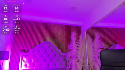 violett_hott_ online show from February 19, 2:02 pm