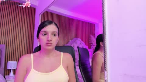 violett_hott_ online show from March 16, 12:09 pm