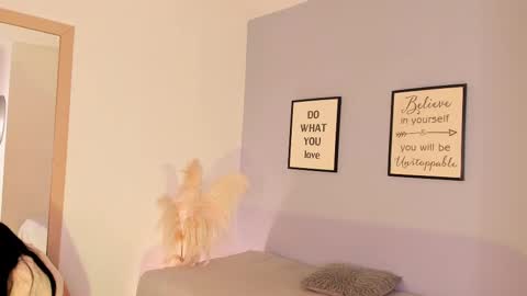 violetta_bold online show from March 6, 11:36 am