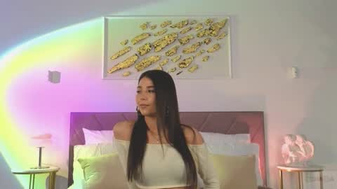 Snapshot of violetta_finch chatting on September 22, 10:17 am violetta_finch online show from September 22, 10:17 am