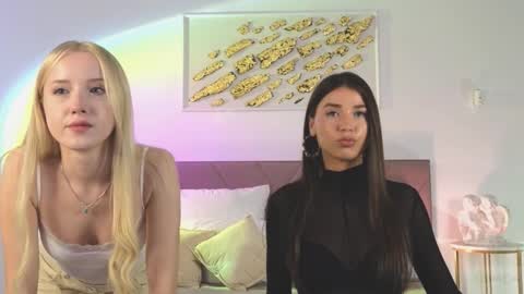 Snapshot of violetta_finch chatting on September 28, 11:15 am violetta_finch online show from September 28, 11:15 am