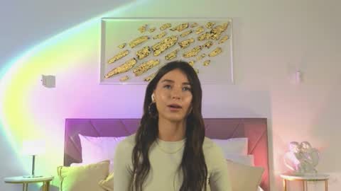 Snapshot of violetta_finch chatting on October 14, 10:27 am violetta_finch online show from October 14, 10:27 am