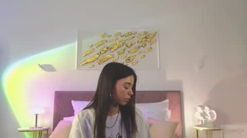 violetta_finch online show from December 16, 10:31 am