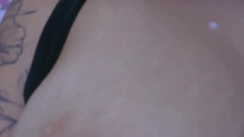 Snapshot of violetta_luna8 chatting on May 12, 4:09 am violetta online show from May 12, 4:09 am