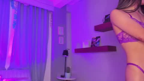 Snapshot of violetta_nur chatting on February 11, 10:28 pm Violetta nur online show from February 11, 10:28 pm