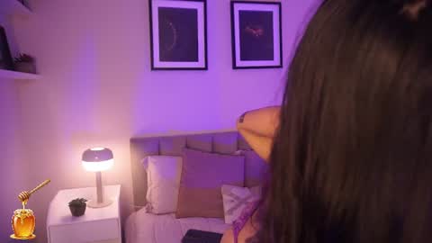 Violetta nur online show from June 20, 9:50 pm