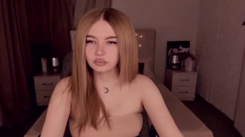 ViolettaOtis online show from January 23, 11:37 am